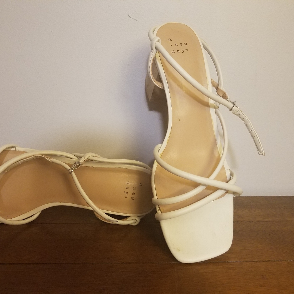 Square-toed strappy heels a new day size 10